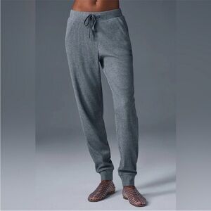 Alo Muse sweatpants steel gray